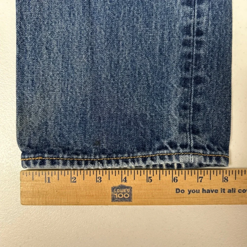 Levis note hard